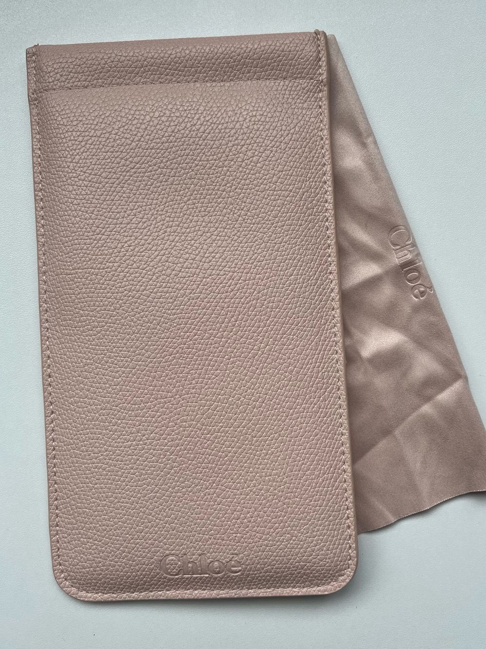 Chloé Pale Pink Sunglasses Case & Cleaning Cloth